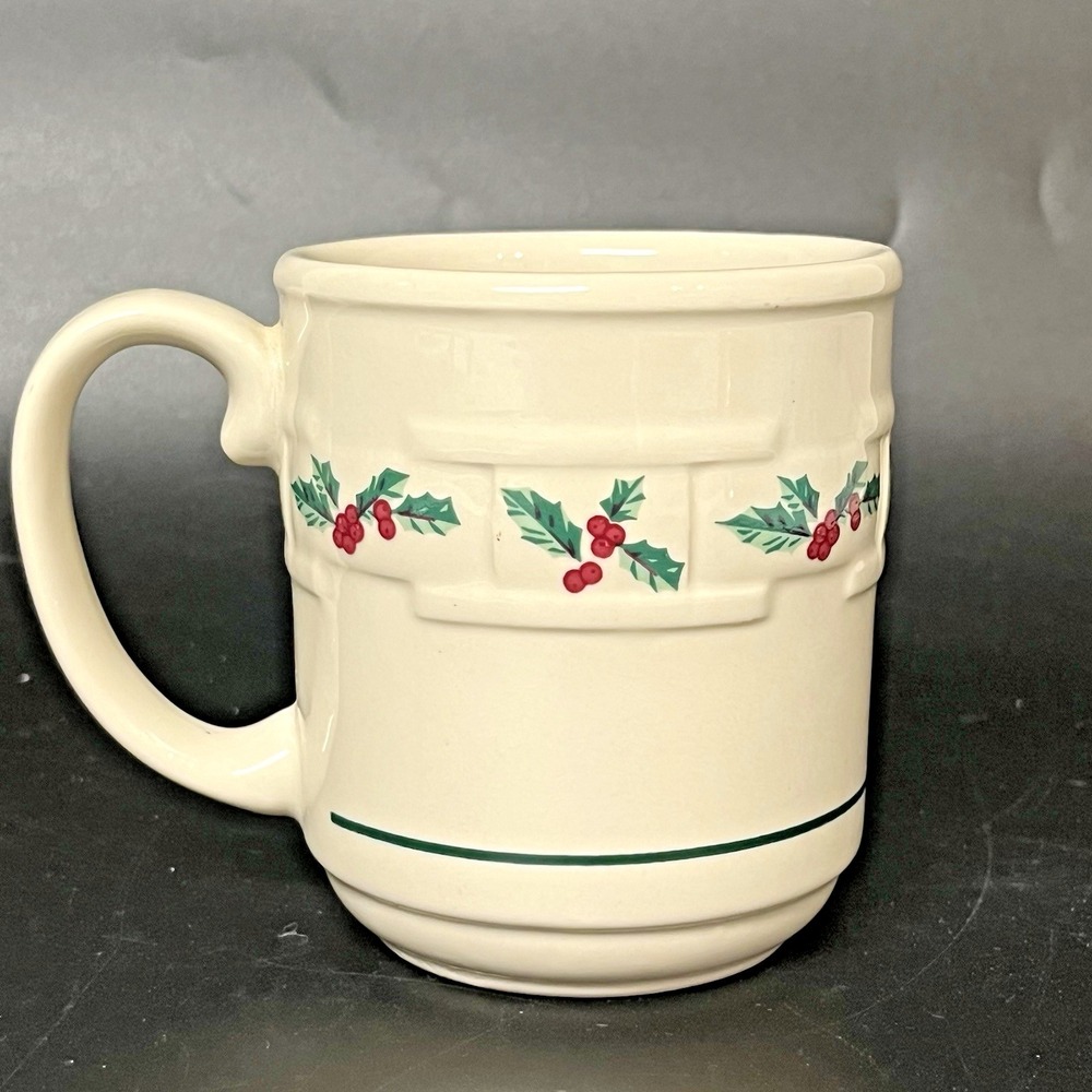 Longaberger Pottery Christmas Holly Berry Woven Traditions Coffee Mug Cup
